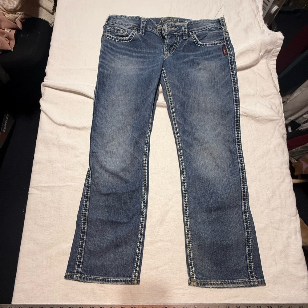 Silver Jeans Women's Ankle Cropped in Blue Denim